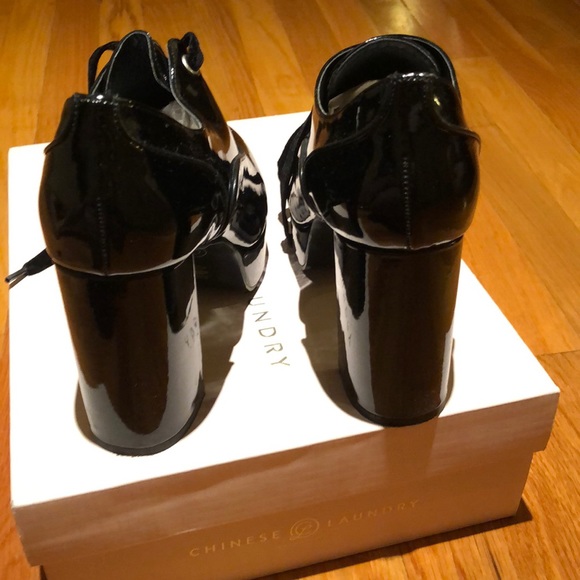 Shoes - Picture 3 of 6